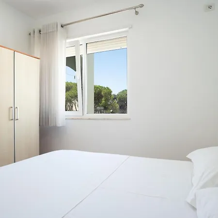 Apartament Joni's Small