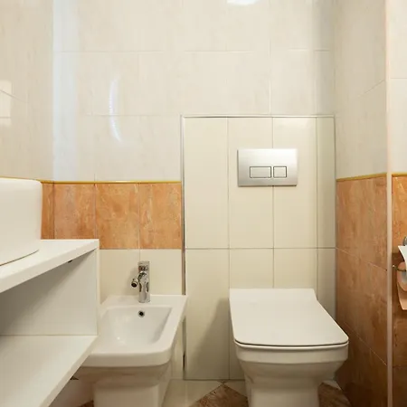 Apartament Joni's Small *